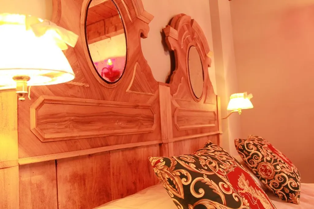 Rosso Charm B&B Venecia 3*,  Italia
